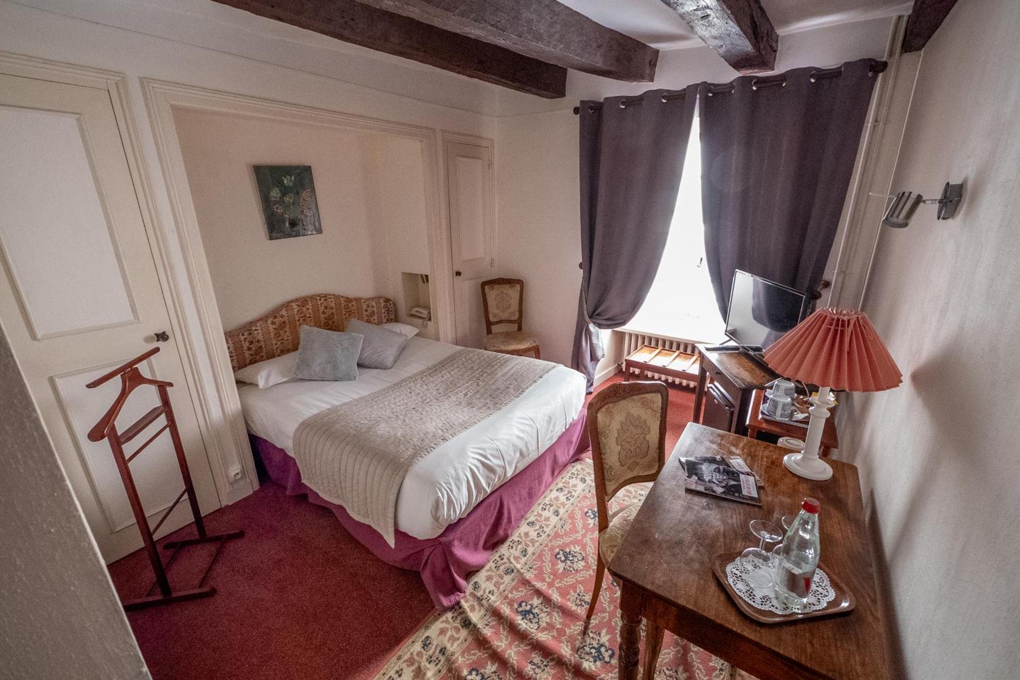 Hotellerie De Charme Le Relais Cicero Hotel-Jardin-Calme-Verdure-Centre La Flèche エクステリア 写真